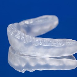 Occlusal splint resting on reflective surface